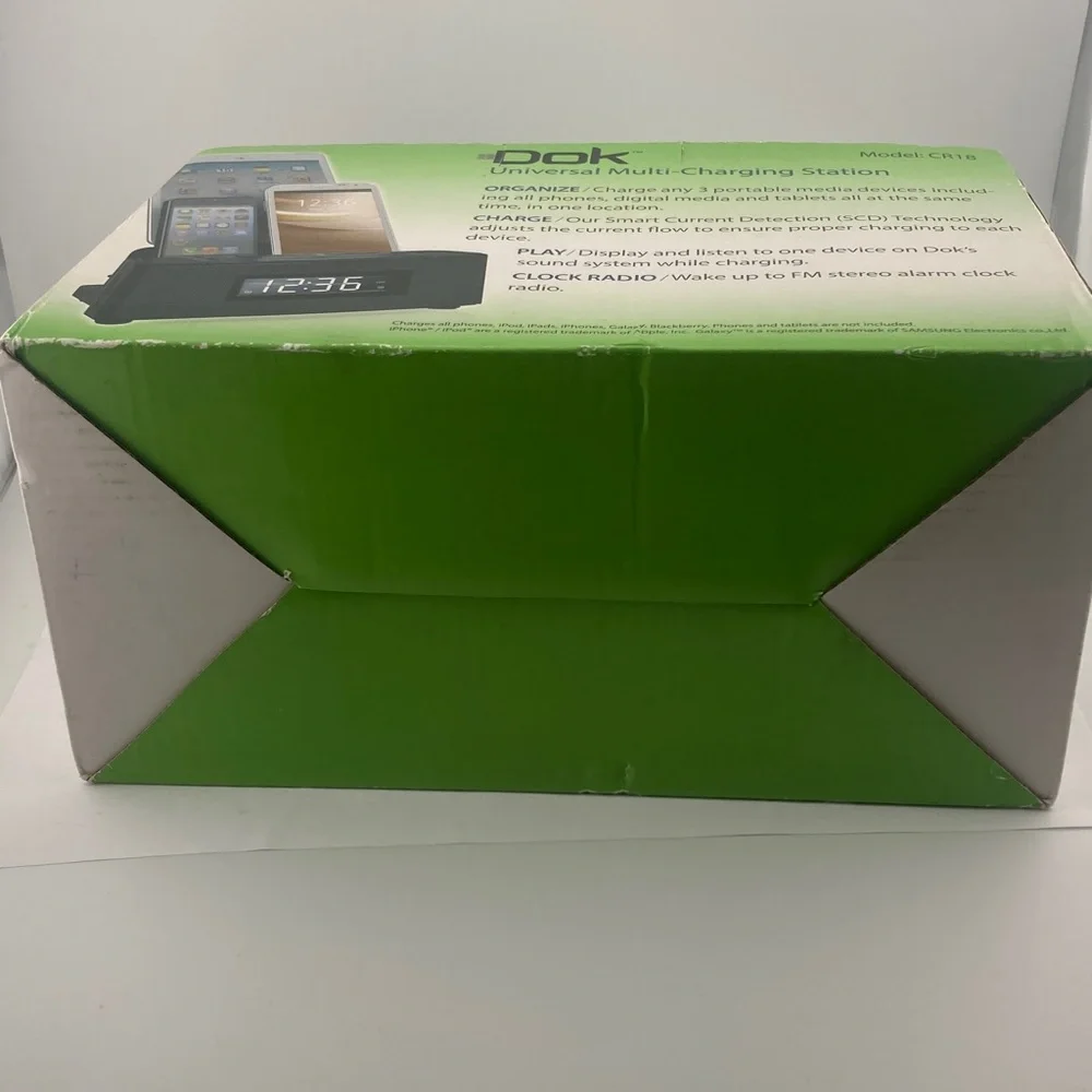 DOK CR18 Universal Multi-Charging Station Alarm Clock AM/FM radio